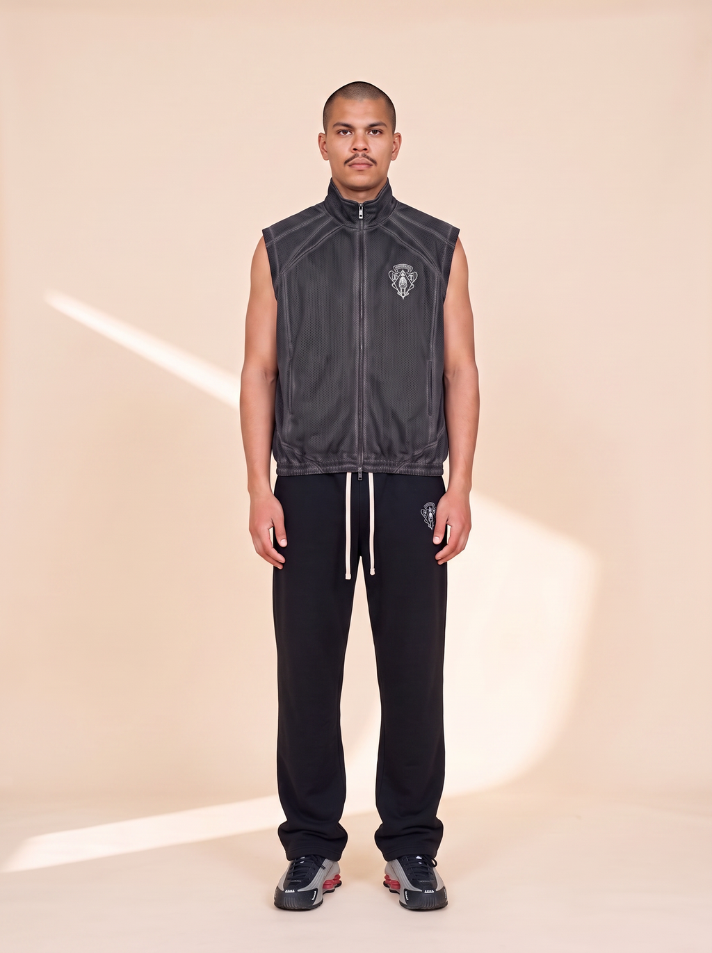 UBG Vintage Wash Mesh Full-Zip Vest