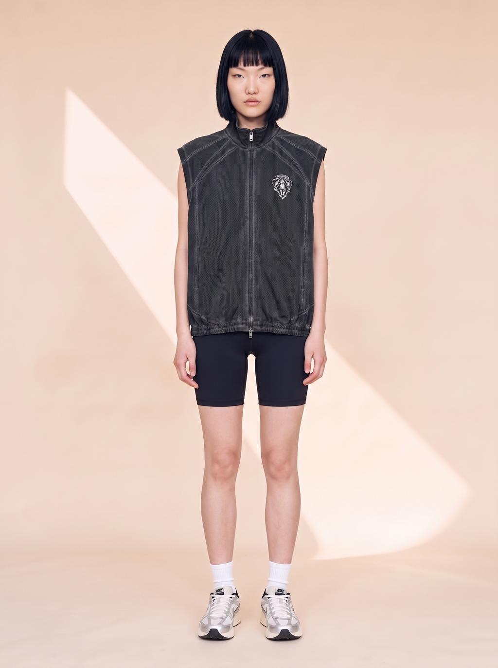 UBG Vintage Wash Mesh Full-Zip Vest